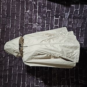 Jones of 🎄 New York lightweight hooded cream & white polka dot rain jacket NWT